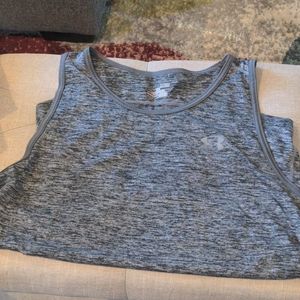 Men's UA tank top, size XL.